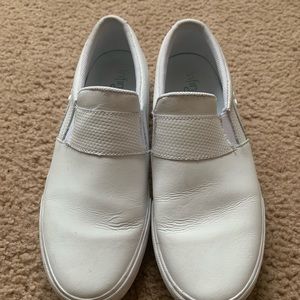 Cherokee nursing shoes